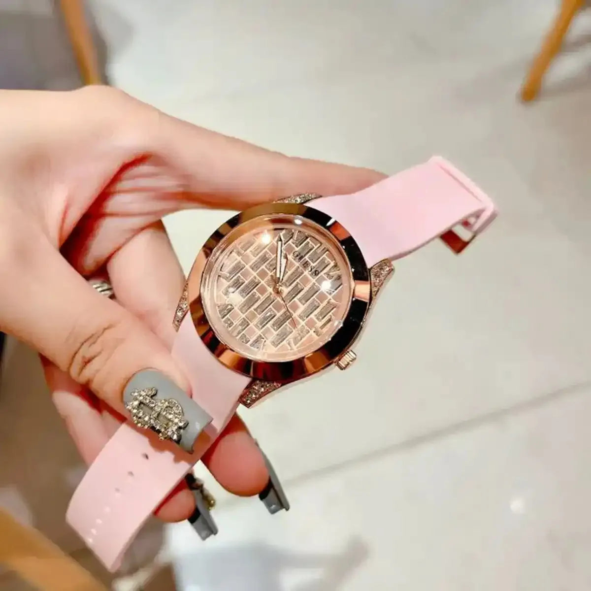 Montre Guess Clarity GW0109L2 Pour Femme - image 8