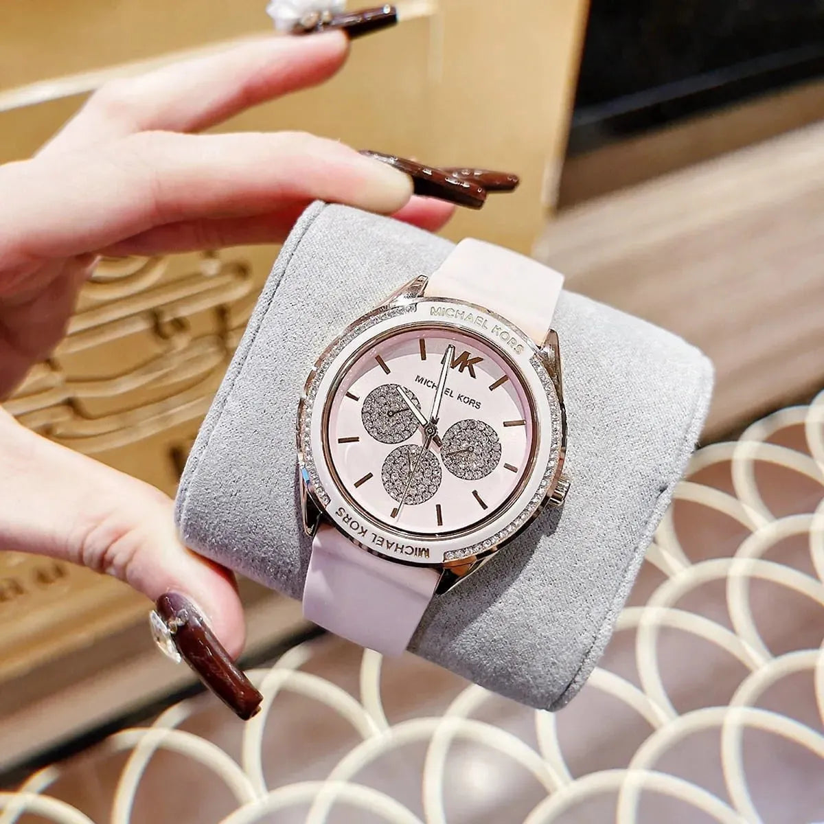 Montre Michael Kors MK6946 Pour Femme - image 5